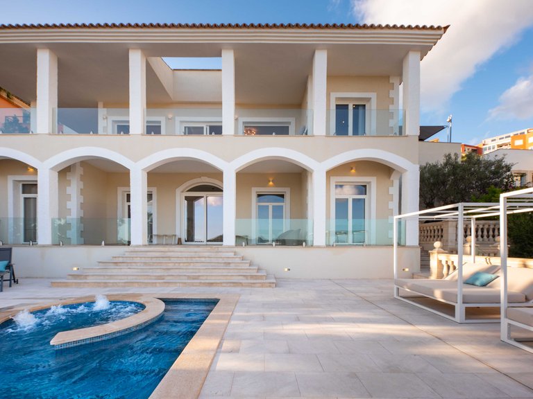 Villa for Sale in Santa Ponsa, Balearic Islands 4