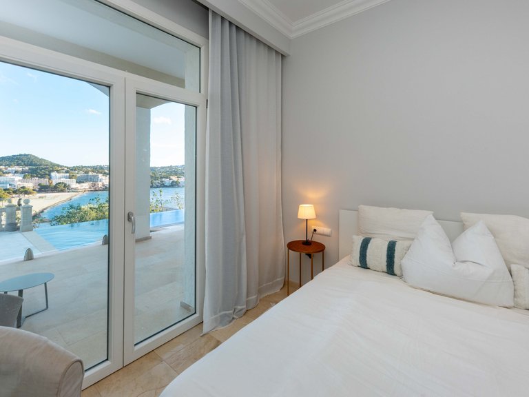 Villa for Sale in Santa Ponsa, Balearic Islands 27