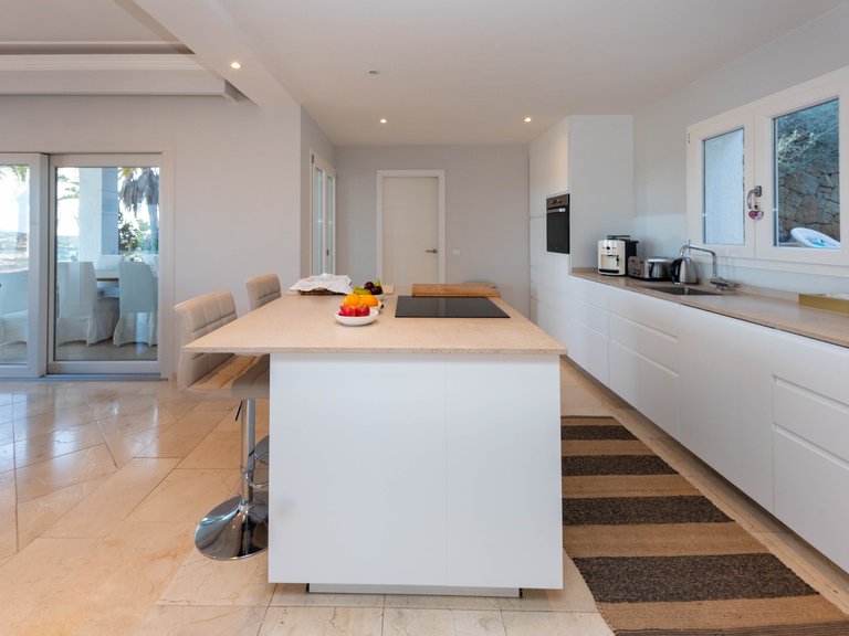 Villa for Sale in Santa Ponsa, Balearic Islands 10