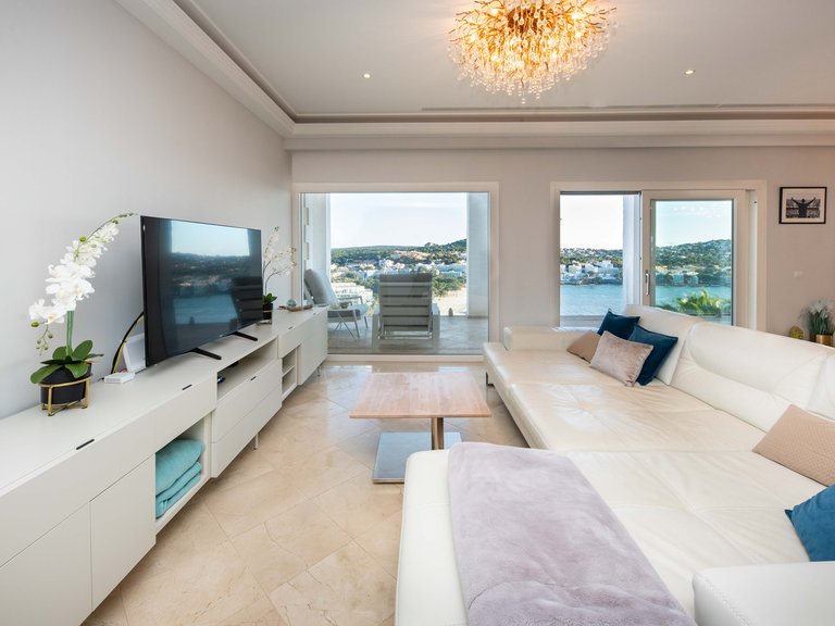 Villa for Sale in Santa Ponsa, Balearic Islands 25