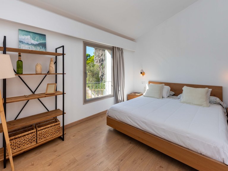 Villa for Sale in Calvià Village, Balearic Islands 12
