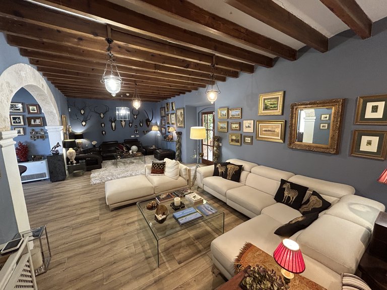 Villa for Sale in Establiments, Balearic Islands 8