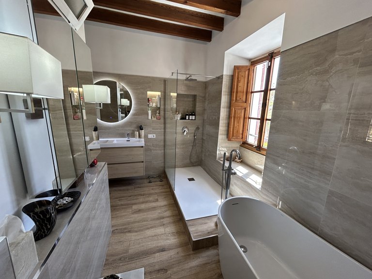 Villa for Sale in Establiments, Balearic Islands 26