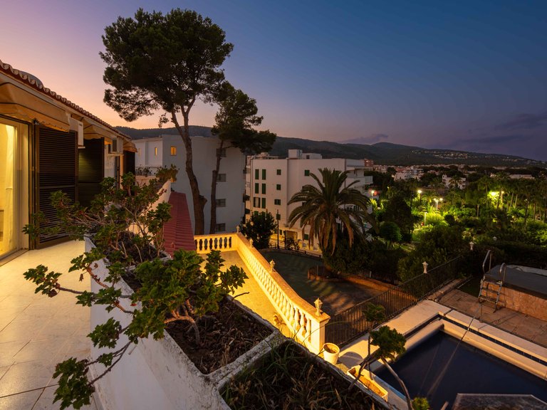 Villa for Sale in Palmanova, Balearic Islands 7