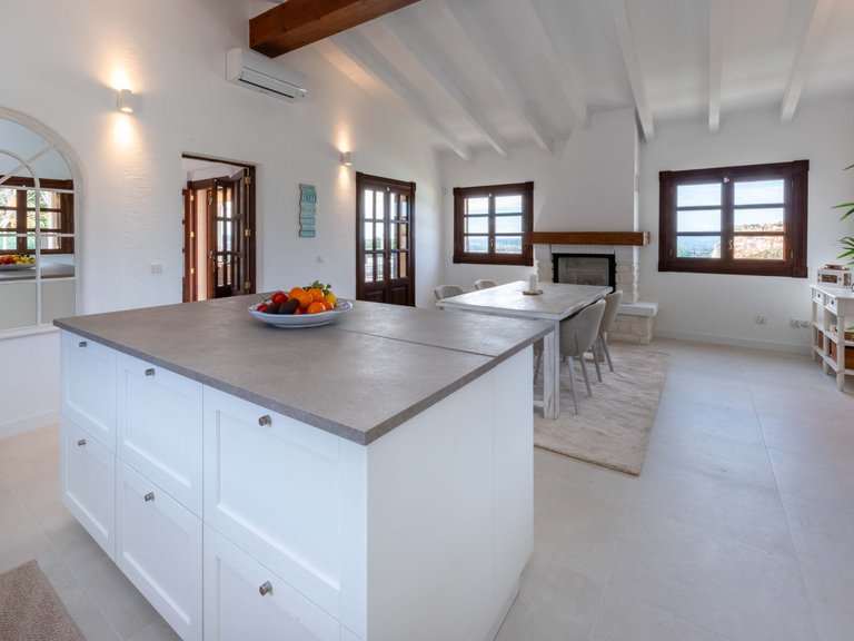 Country House for Sale in Manacor, Balearic Islands 12