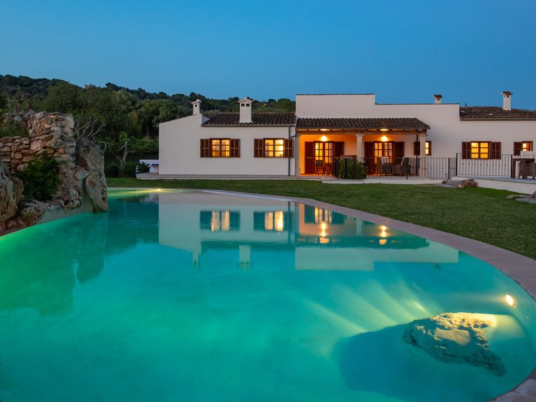 Country House for Sale in Manacor, Balearic Islands 2