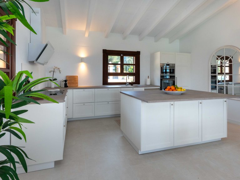Country House for Sale in Manacor, Balearic Islands 11