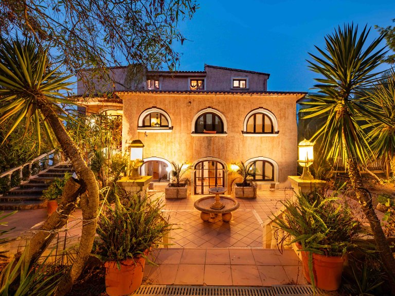 Villa for Sale in Gènova, Balearic Islands 3
