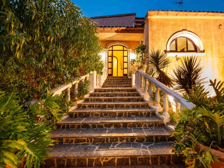 Villa for Sale in Gènova, Balearic Islands 4