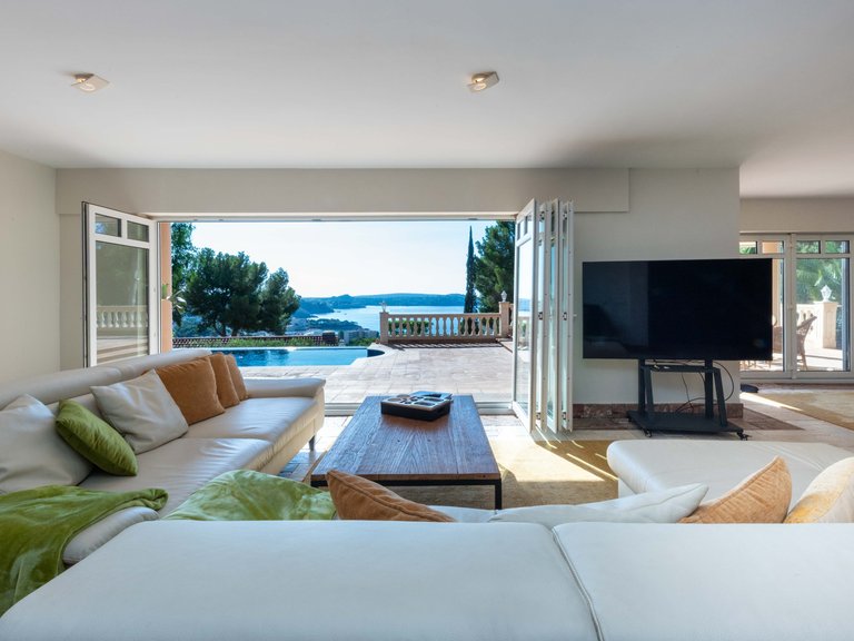 Villa for Sale in Paguera, Balearic Islands 5
