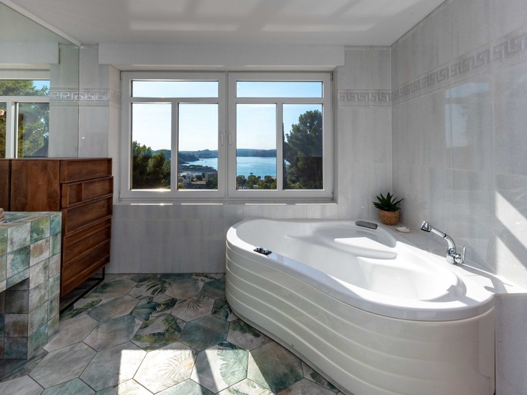 Villa for Sale in Paguera, Balearic Islands 11