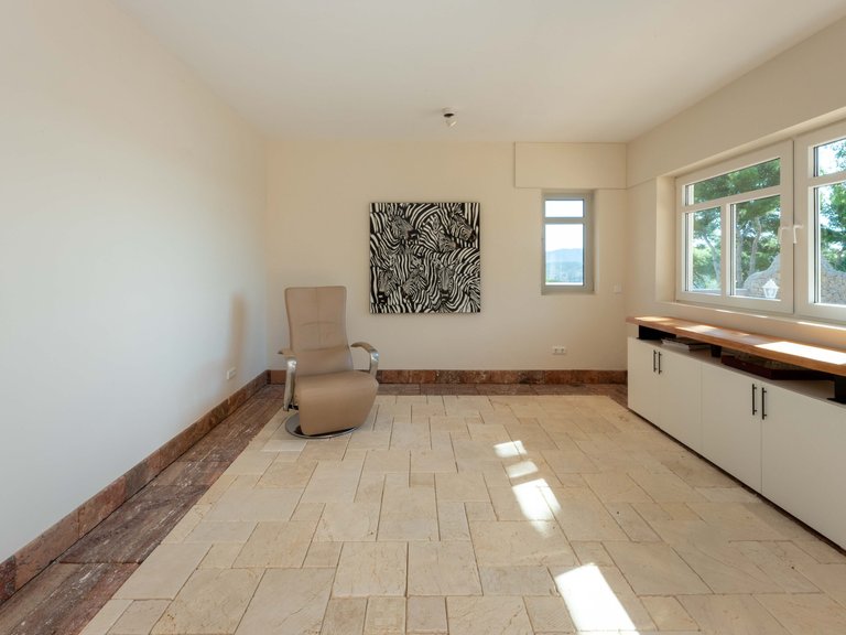 Villa for Sale in Paguera, Balearic Islands 12