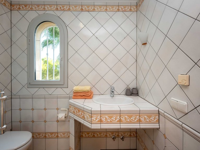 Villa for Sale in Paguera, Balearic Islands 13