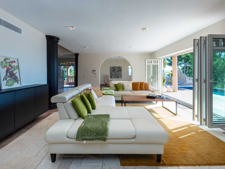 Villa for Sale in Paguera, Balearic Islands 6