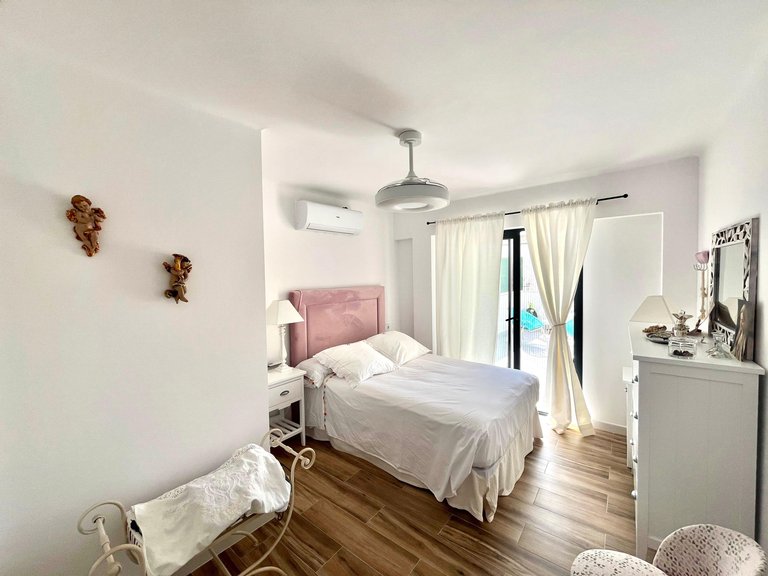 Town House for Sale in Son Rapinya, Balearic Islands 8