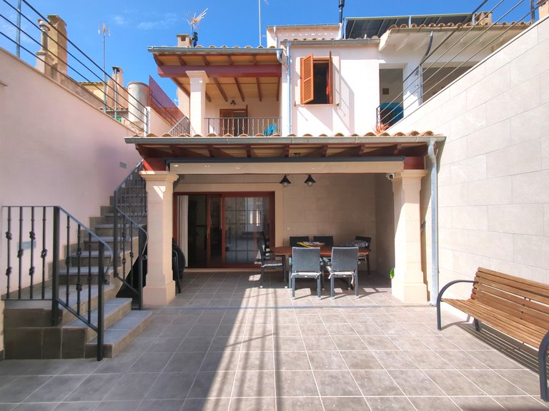 Town House for Sale in Llucmajor, Balearic Islands 1
