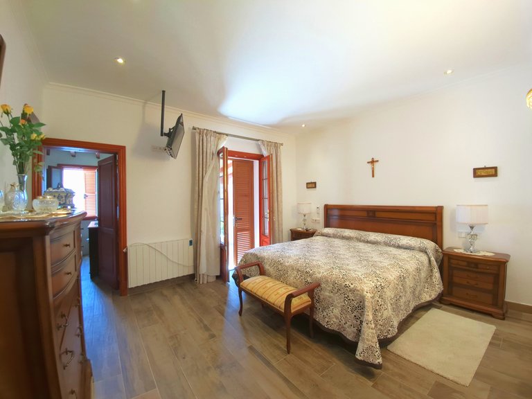 Town House for Sale in Llucmajor, Balearic Islands 11