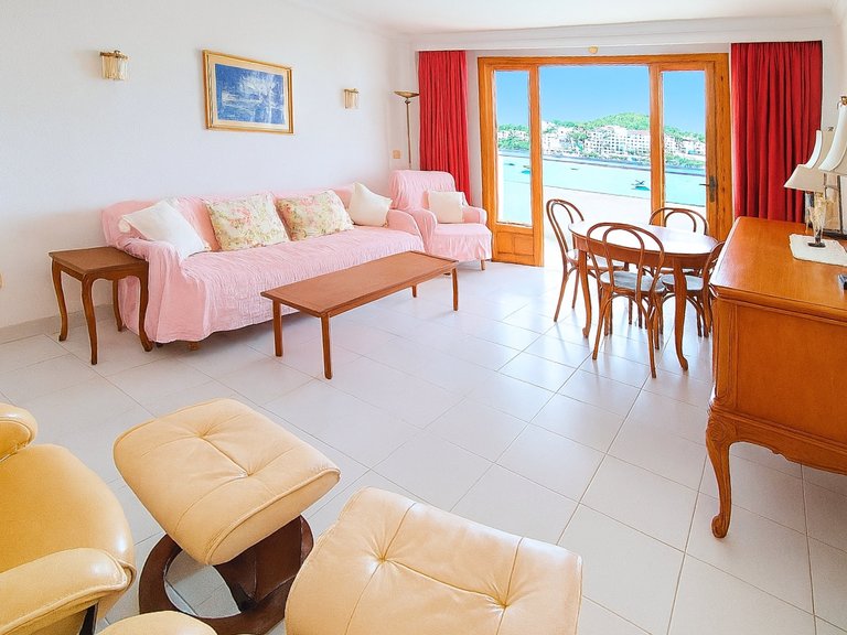 Apartment for Sale in Santa Ponsa, Balearic Islands 3