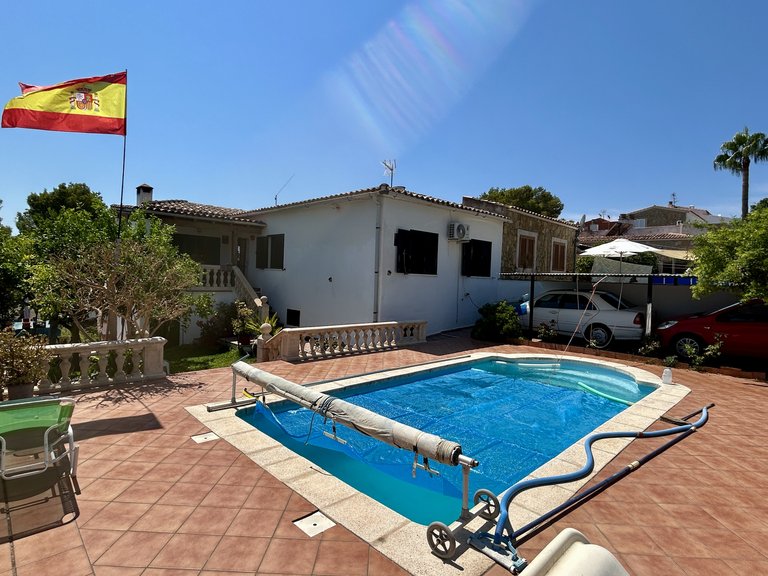 Villa for Sale in Santa Ponsa, Balearic Islands 1
