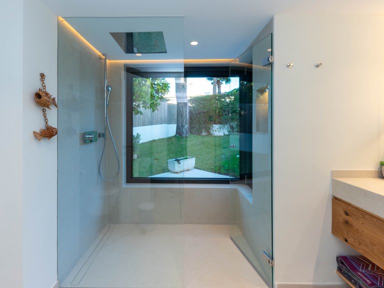 Villa for Sale in Santa Ponsa, Balearic Islands 16