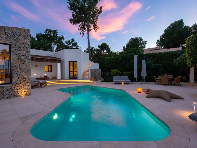 Villa for Sale in Santa Ponsa, Balearic Islands 3