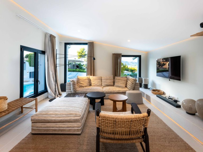Villa for Sale in Santa Ponsa, Balearic Islands 10