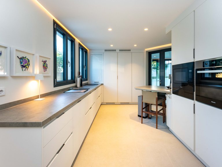 Villa for Sale in Santa Ponsa, Balearic Islands 11