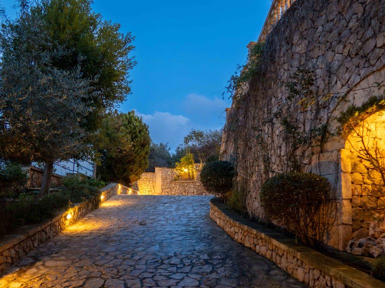 Villa for Sale in Bendinat, Balearic Islands 28