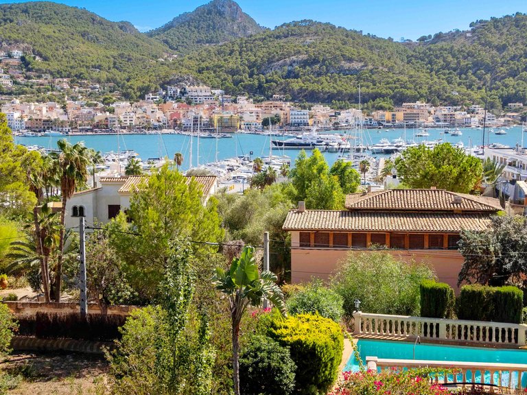 Villa for Sale in Puerto De Andratx, Balearic Islands 31