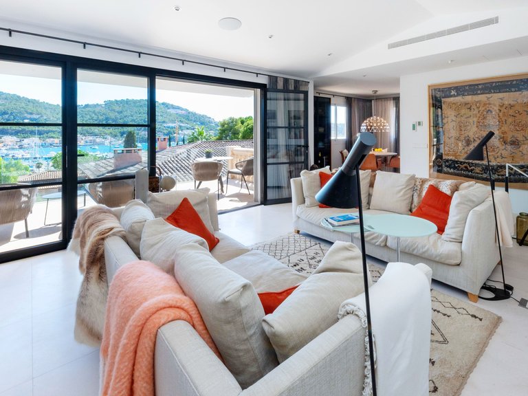 Villa for Sale in Puerto De Andratx, Balearic Islands 4