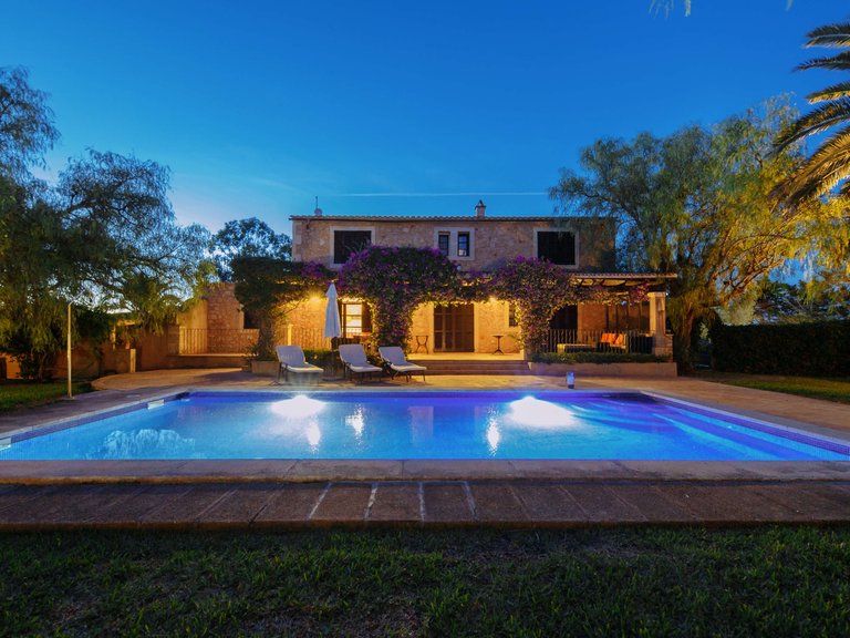 Country House for Sale in Campos, Balearic Islands 1