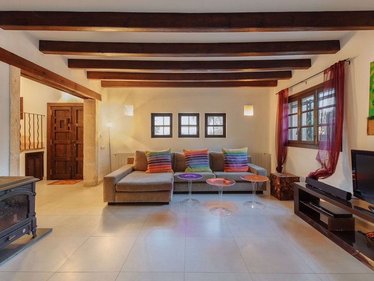 Country House for Sale in Campos, Balearic Islands 8
