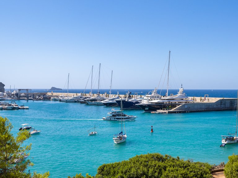 Apartment for Rent in El Toro, Balearic Islands 1