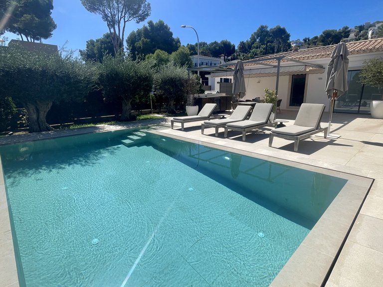 Villa for Sale in Santa Ponsa, Balearic Islands 16