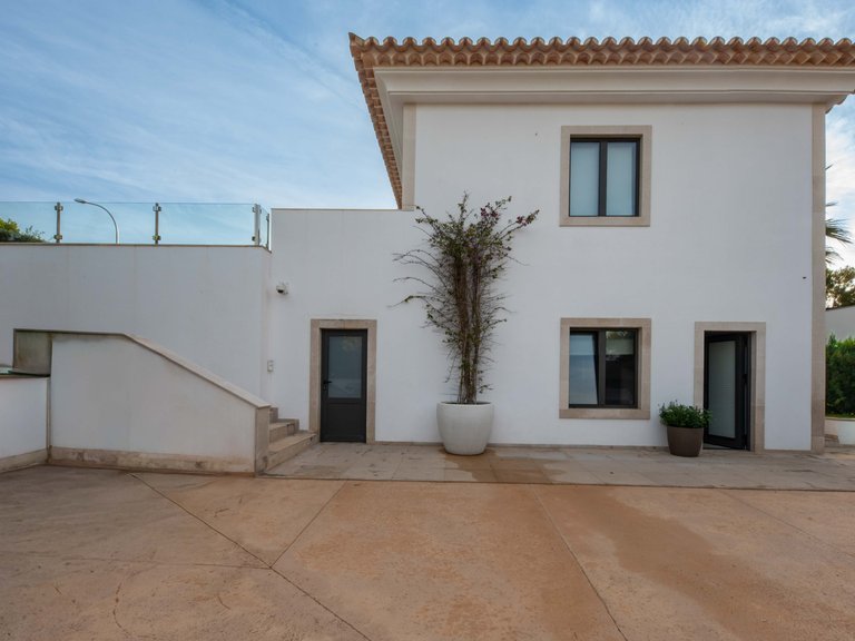 Villa for Sale in Santa Ponsa, Balearic Islands 27