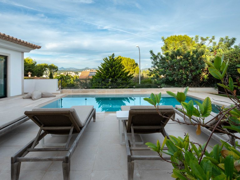 Villa for Sale in Santa Ponsa, Balearic Islands 4