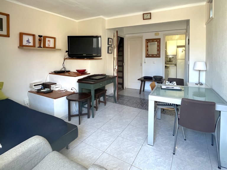 Town House for Sale in Molinar & Portixol, Balearic Islands 1