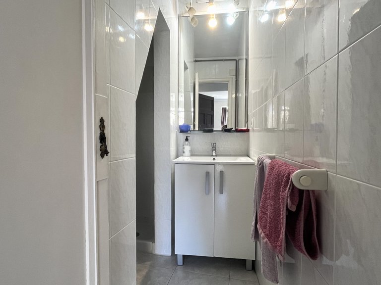 Town House for Sale in Molinar & Portixol, Balearic Islands 9