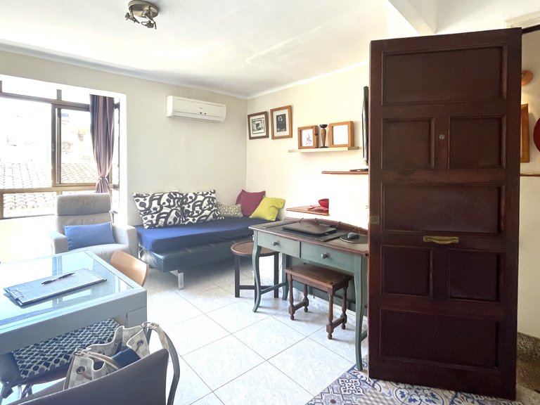Town House for Sale in Molinar & Portixol, Balearic Islands 2