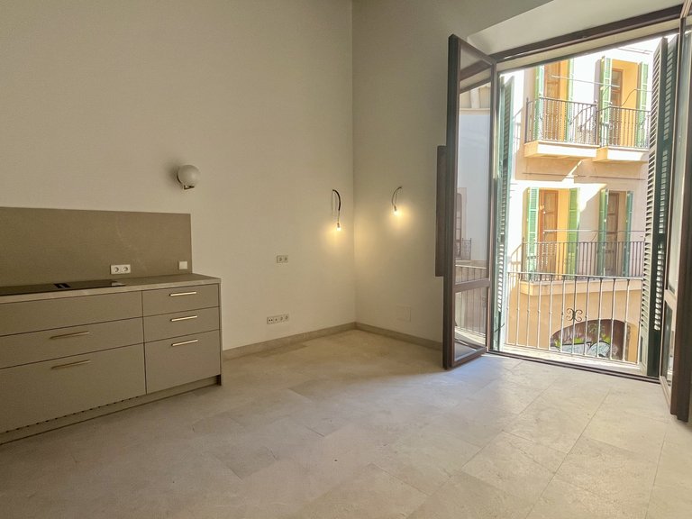 Apartment for Rent in Palma Old Town, Balearic Islands 3