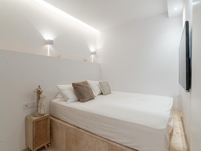 Apartment for Sale in Illetes, Balearic Islands 14