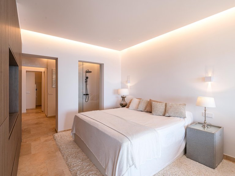 Apartment for Sale in Illetes, Balearic Islands 11
