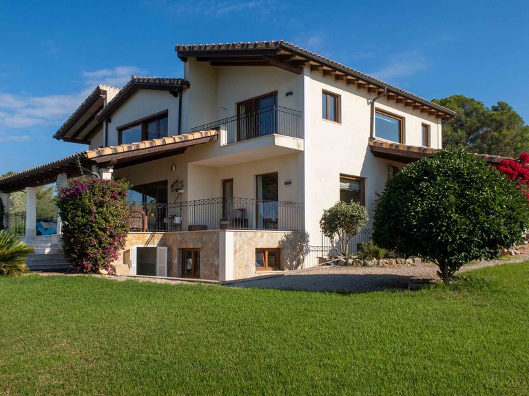 Villa for Sale in Puntiró, Balearic Islands 1