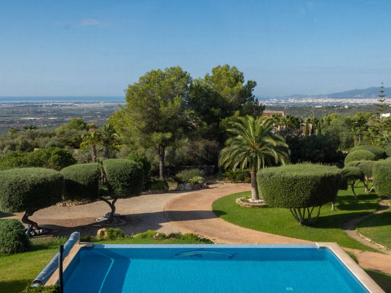 Villa for Sale in Puntiró, Balearic Islands 2