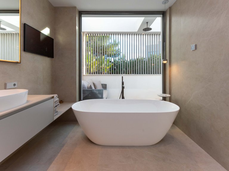 Villa for Sale in Cala Vinyas, Balearic Islands 28