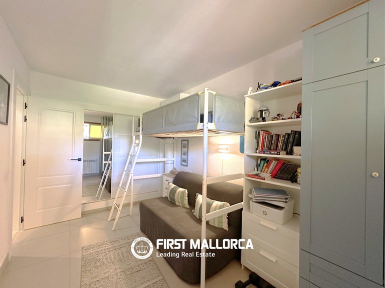 Apartment for Sale in Cala Vinyas, Balearic Islands 11