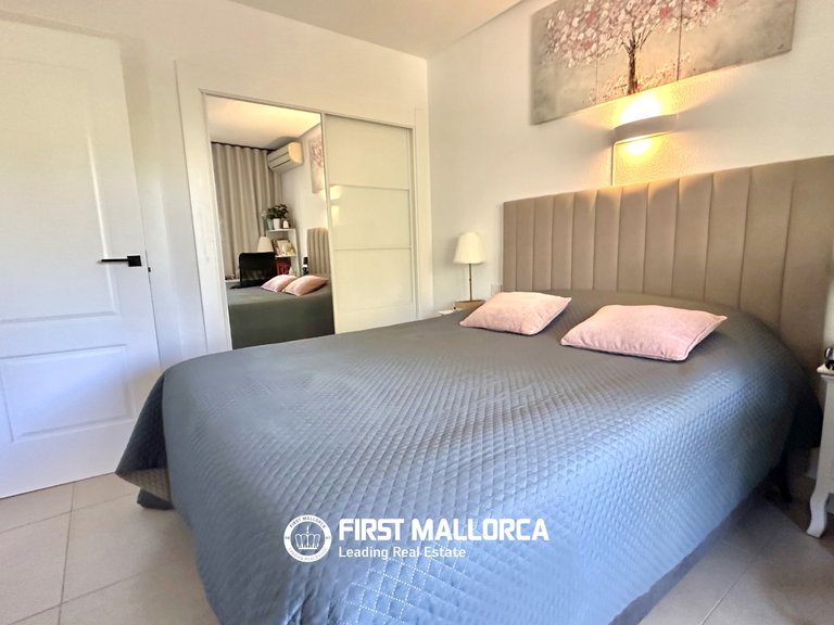 Apartment for Sale in Cala Vinyas, Balearic Islands 9