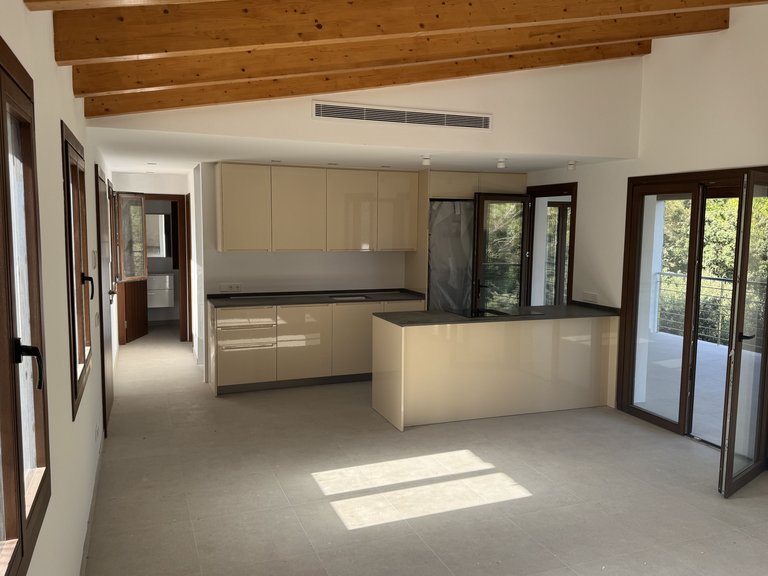 Villa for Sale in Bonaire, Balearic Islands 4