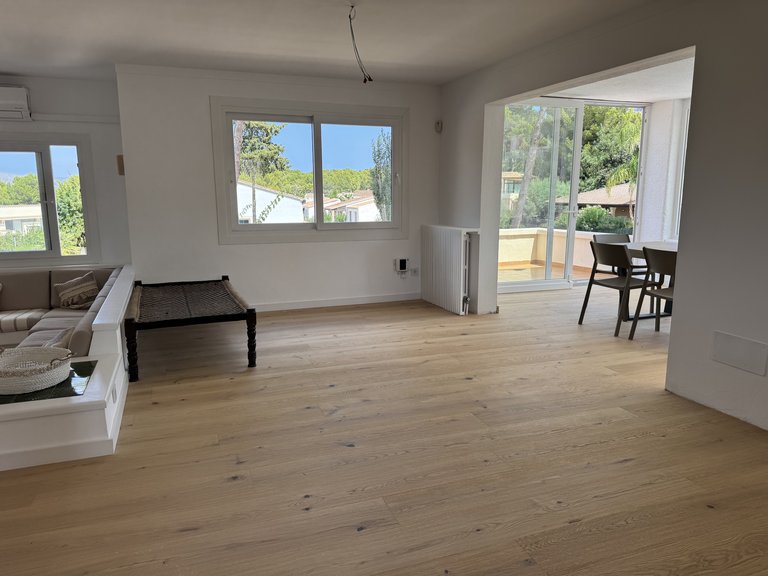 Villa for Sale in Bonaire, Balearic Islands 5