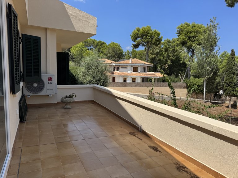 Villa for Sale in Bonaire, Balearic Islands 17